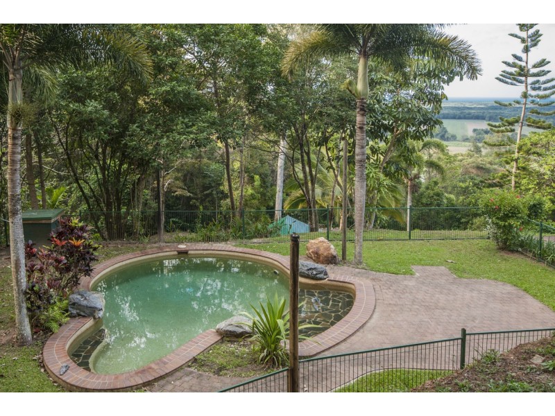 14 Ocean View Road, Killaloe QLD 4877