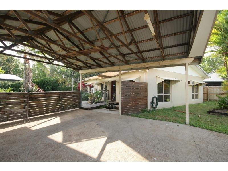 3 Dineen Close, Cooya Beach QLD 4873