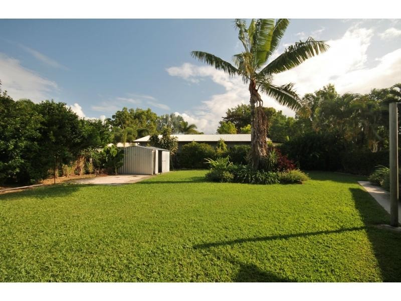 3 Dineen Close, Cooya Beach QLD 4873