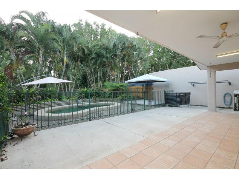 3 Dineen Close, Cooya Beach QLD 4873