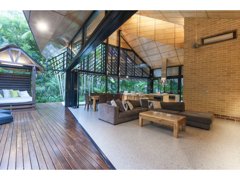 Lot 28 ‘Beachfront Mirage’ Cocos Palms Avenue, Port Douglas QLD 4877