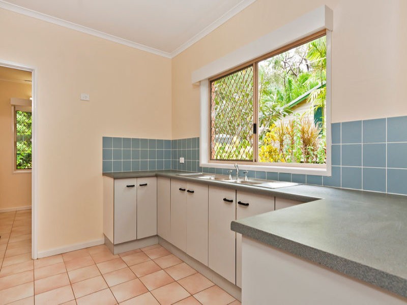 9 Toll Gate Road, Oak Beach QLD 4877