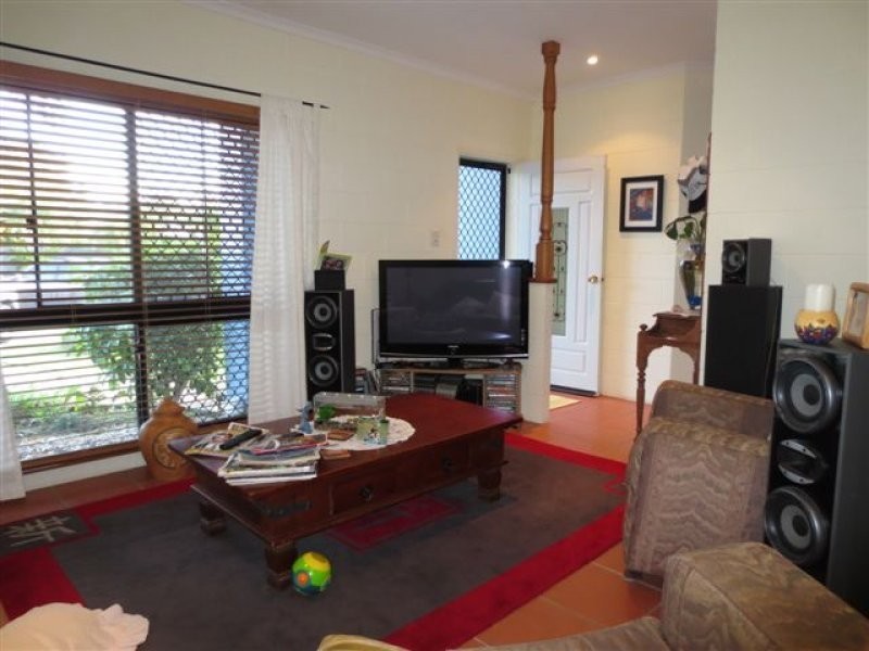 4 Dineen Close, Cooya Beach QLD 4873