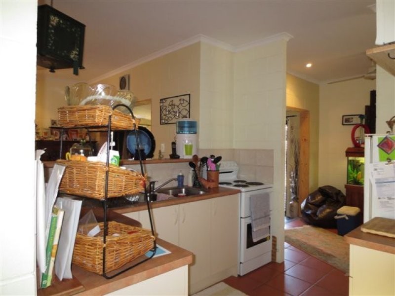 4 Dineen Close, Cooya Beach QLD 4873
