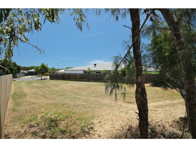21 Dulku Close, Port Pacific Estate, Port Douglas QLD 4877