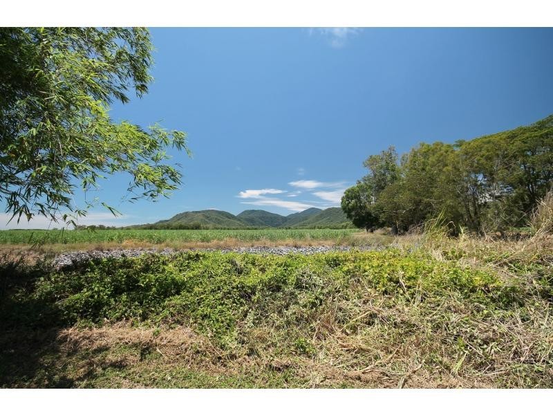 21 Dulku Close, Port Pacific Estate, Port Douglas QLD 4877