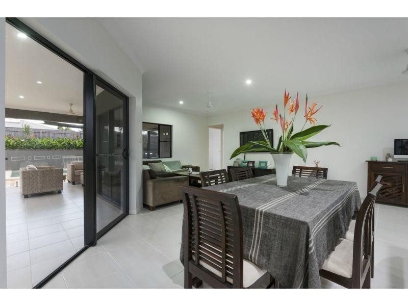 18 Lou Prince Drive, Cooya Beach QLD 4873