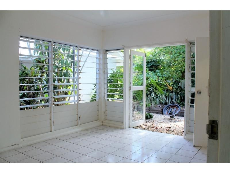 42 Endeavour Street, Port Douglas QLD 4877