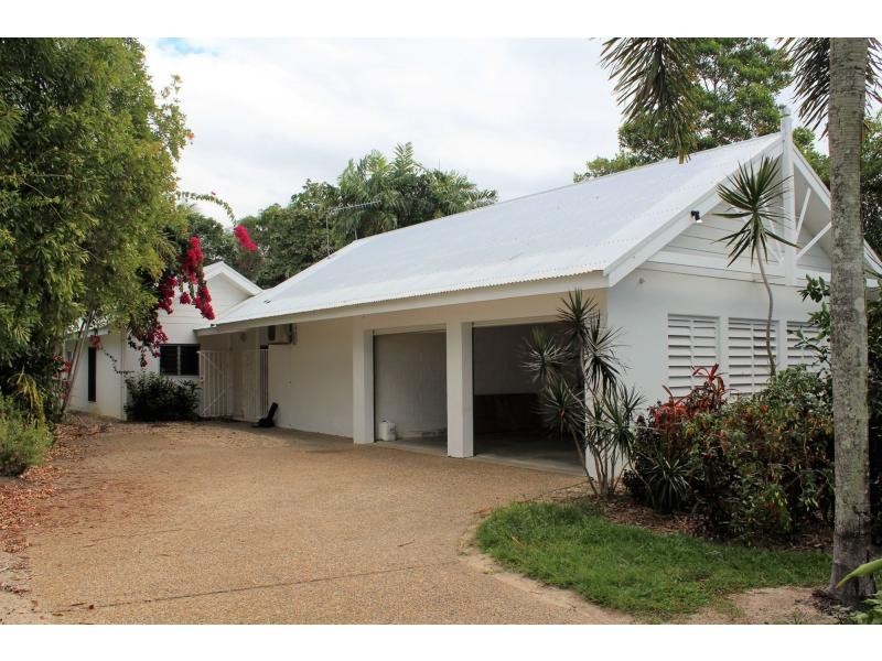 42 Endeavour Street, Port Douglas QLD 4877