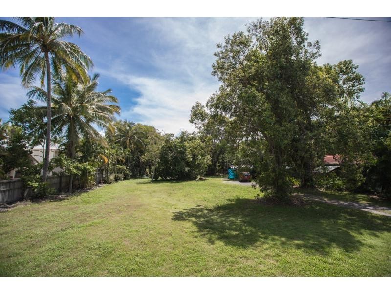 117 Davidson Street, Port Douglas QLD 4877