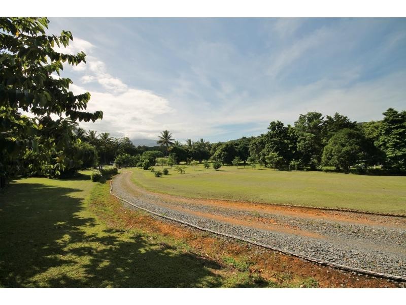L37 Spurwood Road, Cow Bay, Cow Bay QLD 4873