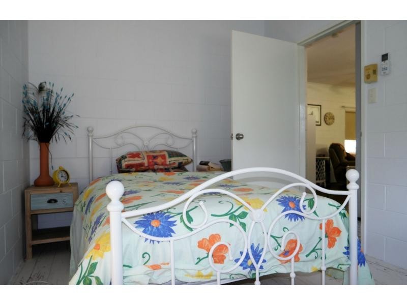 1/12 Atherton Street, Mossman QLD 4873