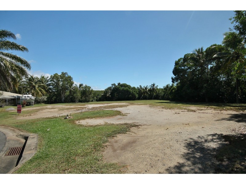 52 Endeavour Street, Port Douglas QLD 4877