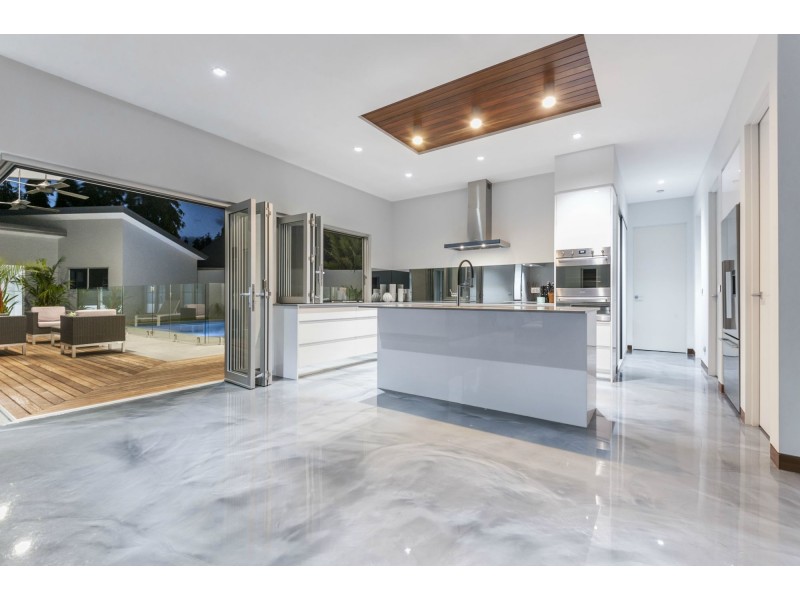 5 The Lake Estate St, Port Douglas QLD 4877