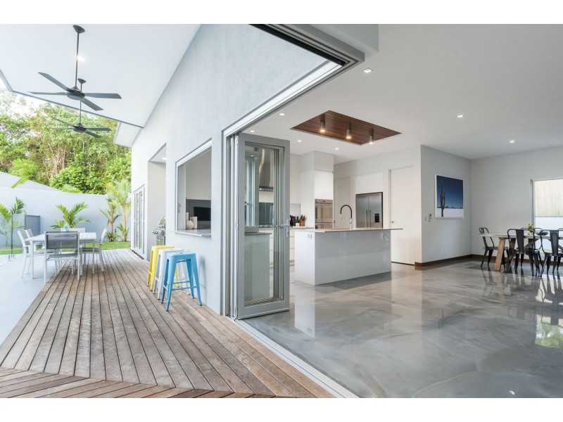 5 The Lake Estate St, Port Douglas QLD 4877