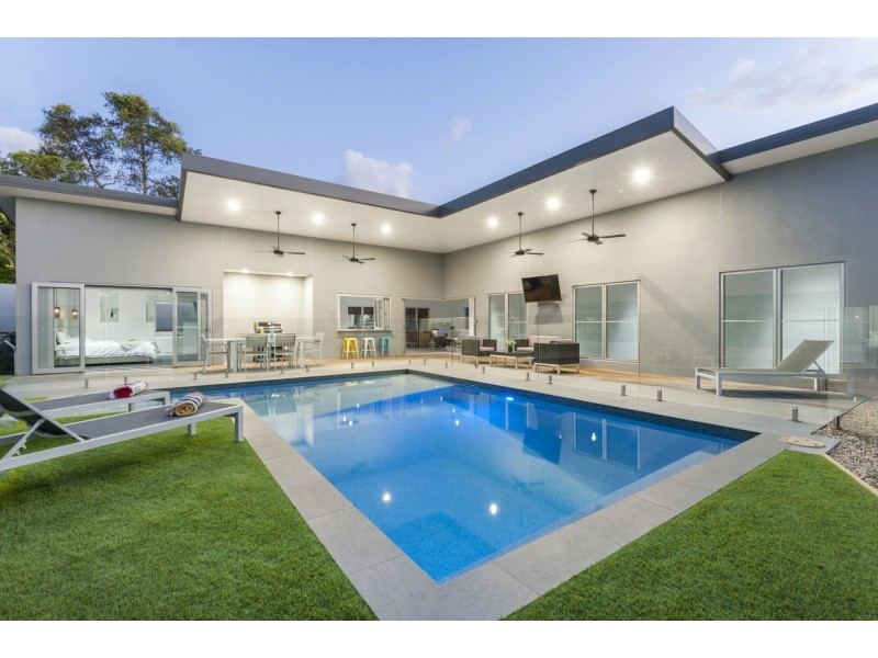 5 The Lake Estate St, Port Douglas QLD 4877