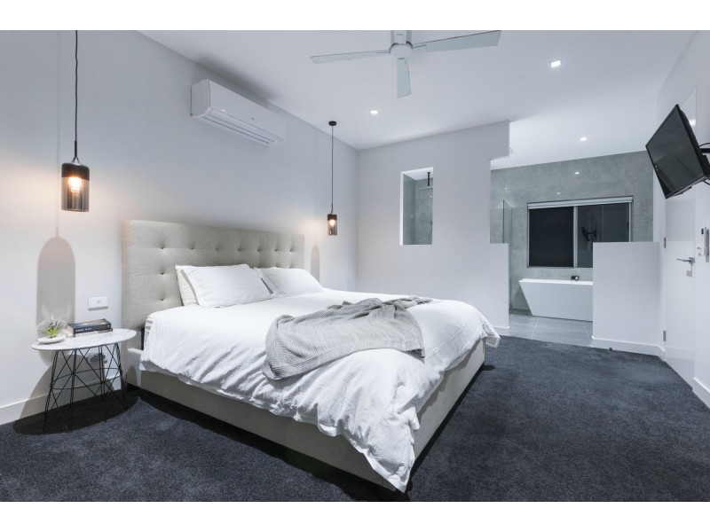 5 The Lake Estate St, Port Douglas QLD 4877