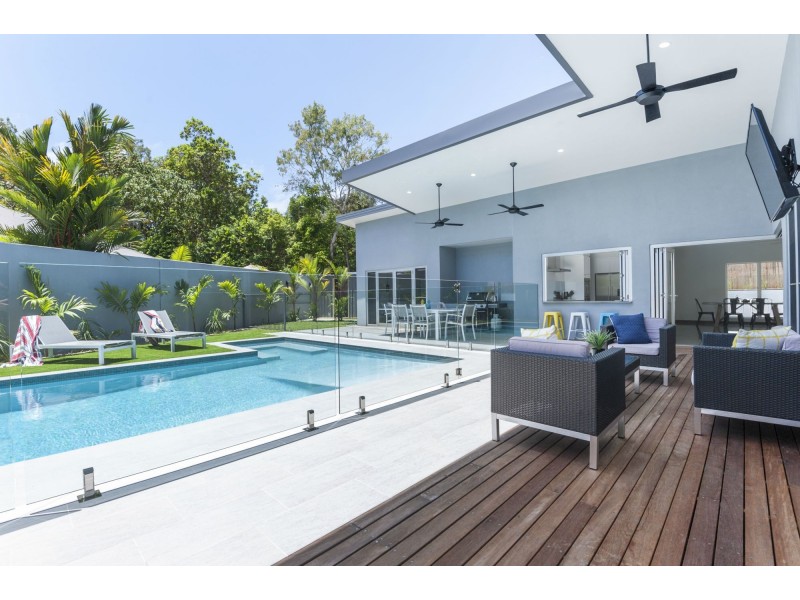 5 The Lake Estate St, Port Douglas QLD 4877