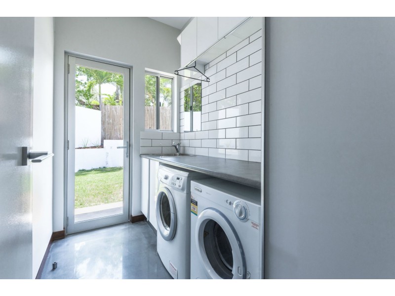 5 The Lake Estate St, Port Douglas QLD 4877