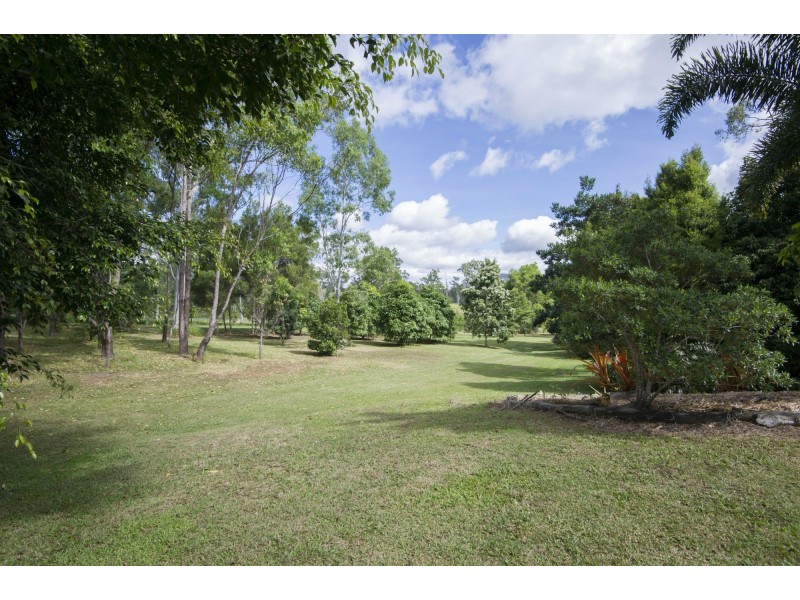 123 McLeans Bridge Road St, Julatten QLD 4871