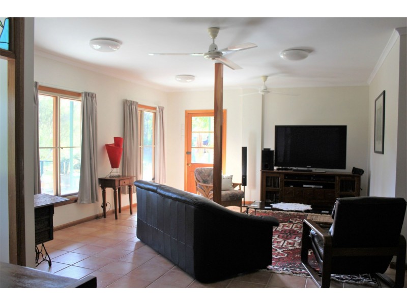 123 McLeans Bridge Road St, Julatten QLD 4871