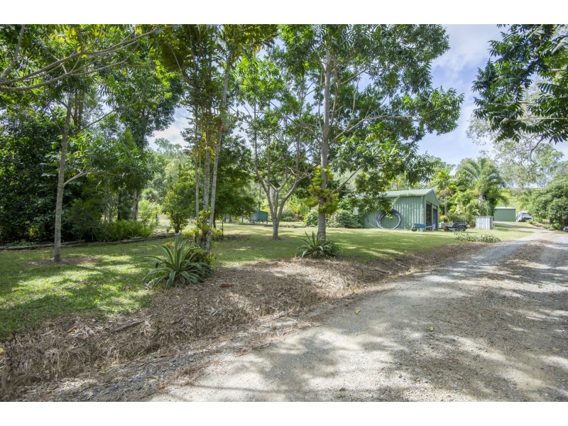 123 McLeans Bridge Road St, Julatten QLD 4871