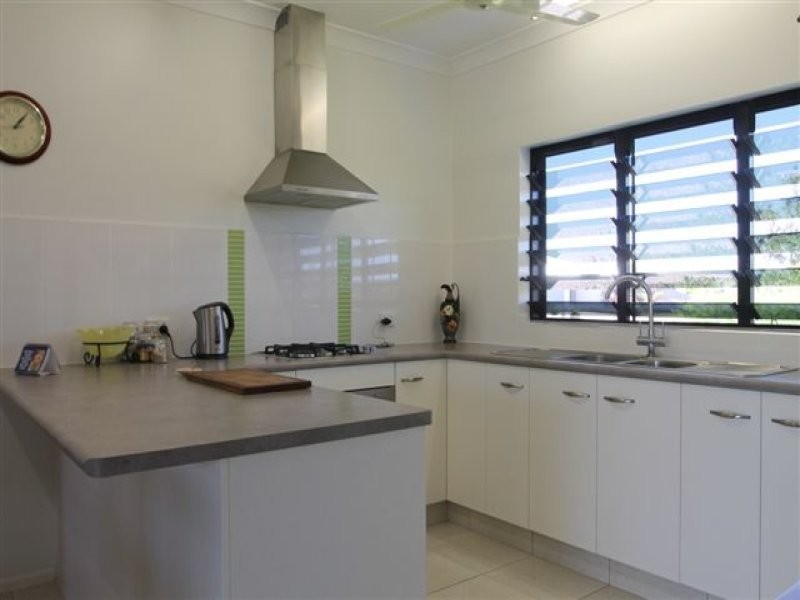 10 Kalu Close, Cooya Beach QLD 4873