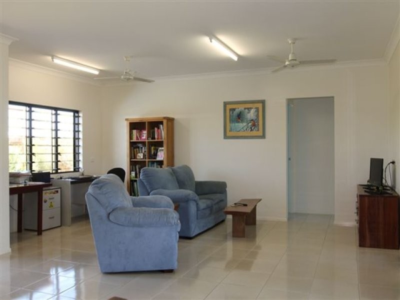 10 Kalu Close, Cooya Beach QLD 4873