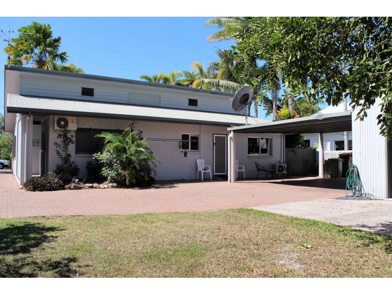 24 Limpet Avenue, Port Douglas QLD 4877