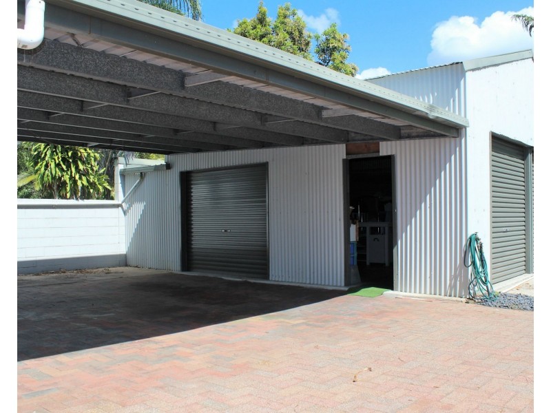 24 Limpet Avenue, Port Douglas QLD 4877