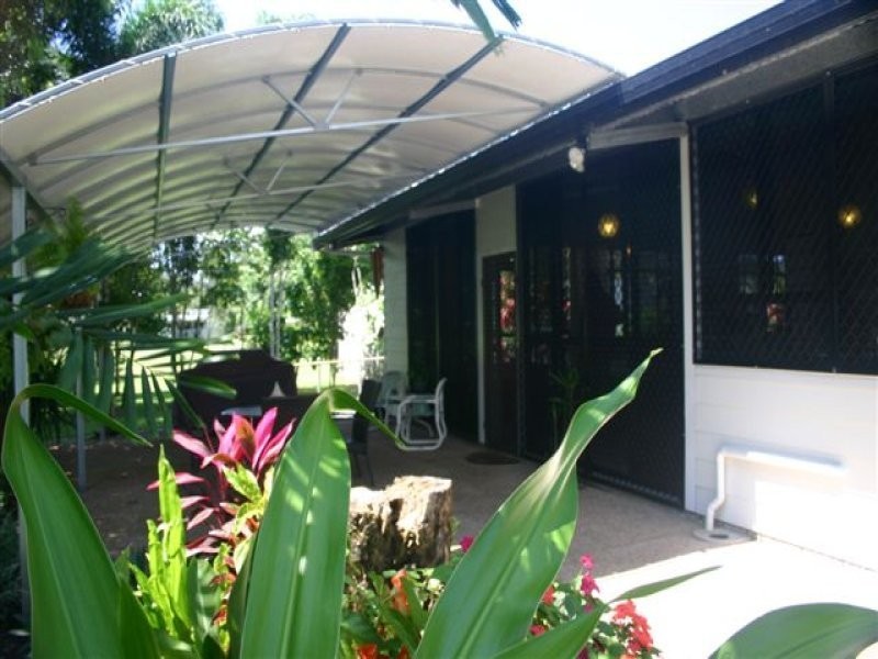 3 Stewart Street, Daintree QLD 4873