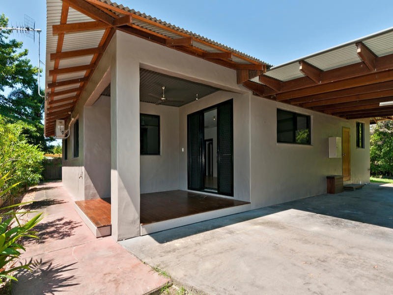 17 Cooya Beach Road, Cooya Beach QLD 4873