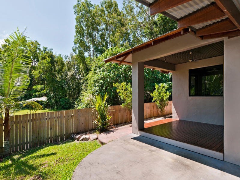 17 Cooya Beach Road, Cooya Beach QLD 4873