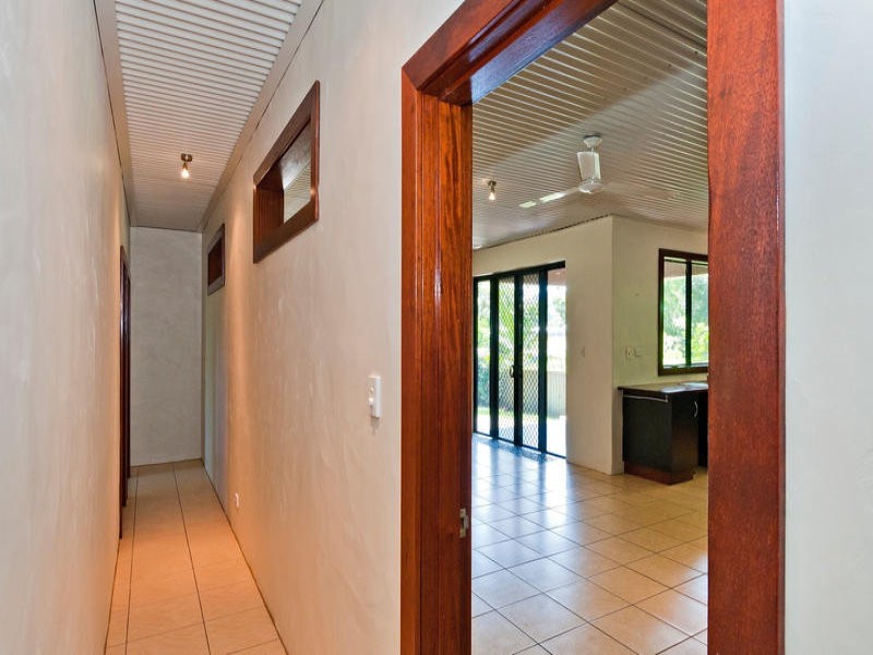 17 Cooya Beach Road, Cooya Beach QLD 4873
