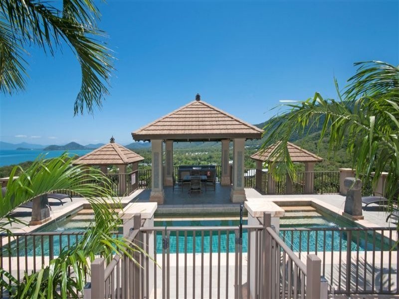 Villa 10/11 ‘Santai’ Colonel Cummings Drive, Palm Cove QLD 4879