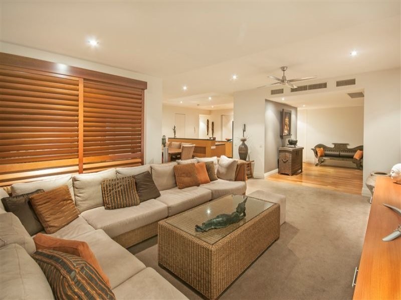 Villa 10/11 ‘Santai’ Colonel Cummings Drive, Palm Cove QLD 4879