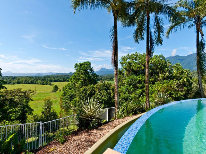 3-5 Davidson Street, Whyanbeel QLD 4873