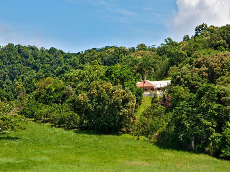 3-5 Davidson Street, Whyanbeel QLD 4873