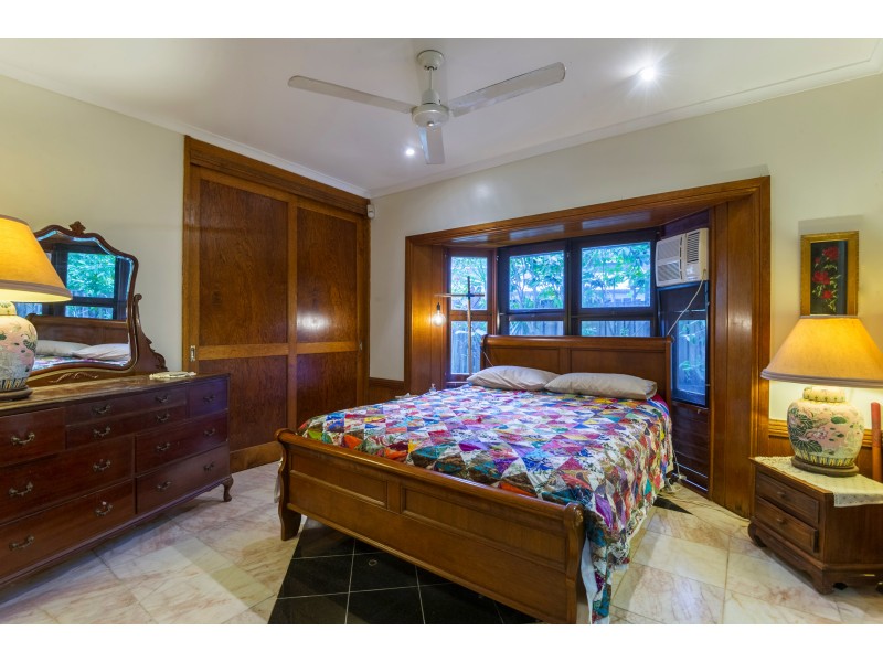 8 Toll Gate Rd, Oak Beach QLD 4877