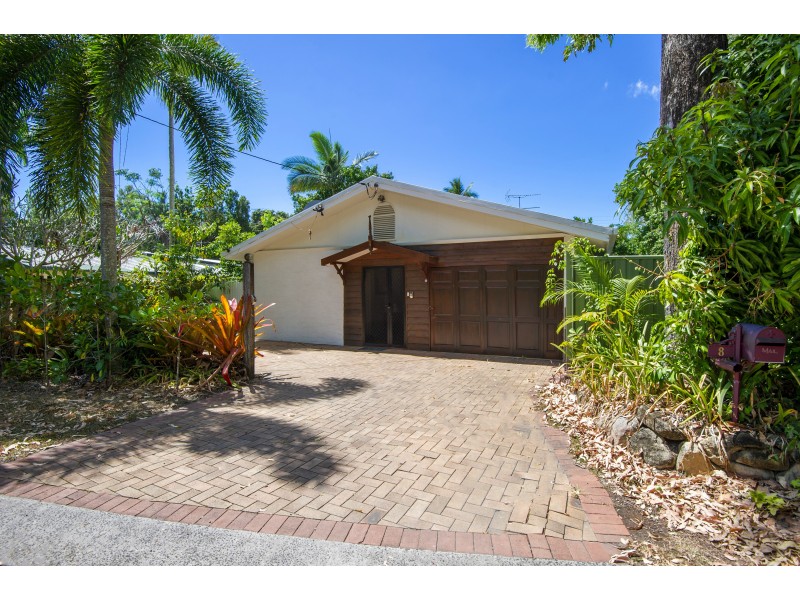 8 Toll Gate Rd, Oak Beach QLD 4877