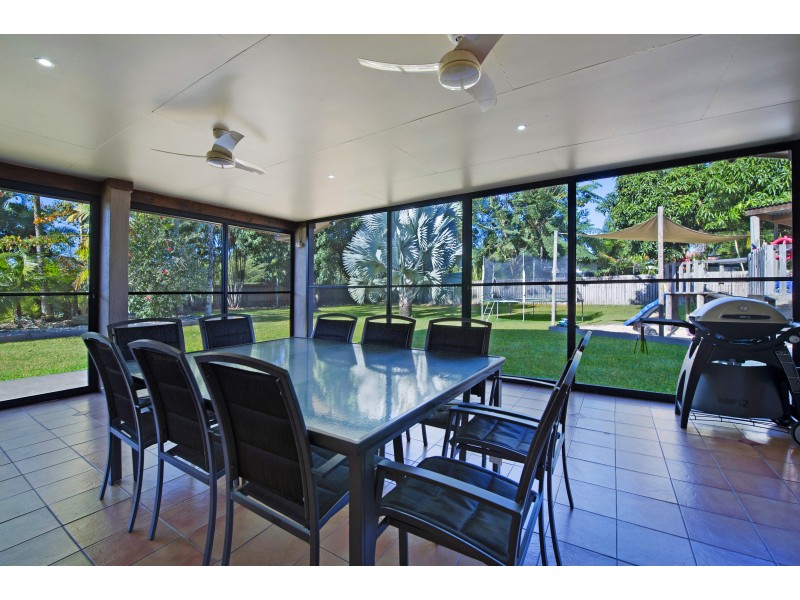 22-26 Palm St, Cooya Beach QLD 4873