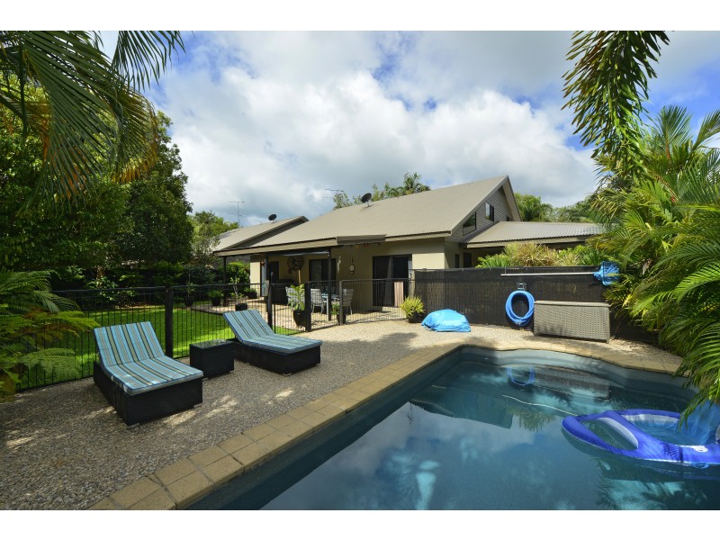 2 ‘Fronds On Nautilus’/33 Nautilus Street, Port Douglas QLD 4877