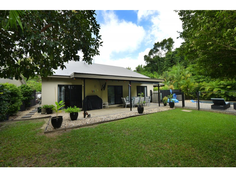 2 ‘Fronds On Nautilus’/33 Nautilus Street, Port Douglas QLD 4877