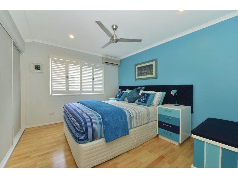 2 ‘Fronds On Nautilus’/33 Nautilus Street, Port Douglas QLD 4877