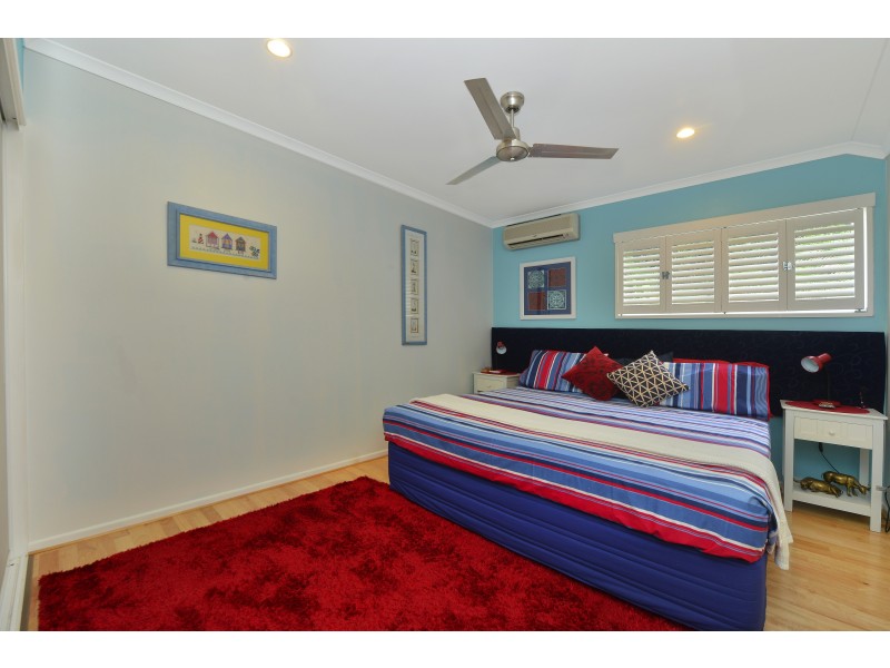 2 ‘Fronds On Nautilus’/33 Nautilus Street, Port Douglas QLD 4877
