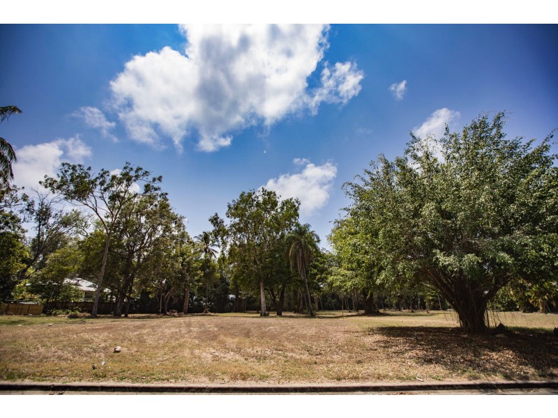 3 Andrews Close, Port Douglas QLD 4877