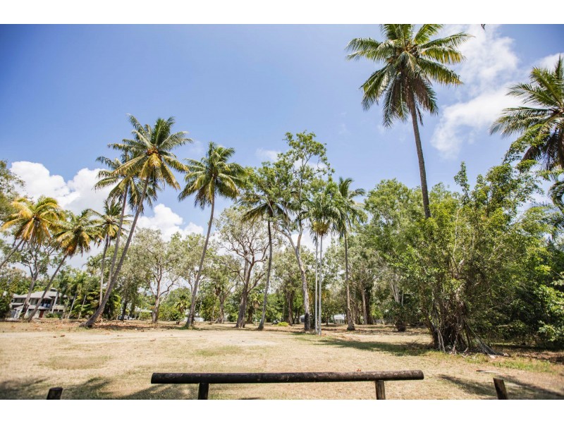3 Andrews Close, Port Douglas QLD 4877
