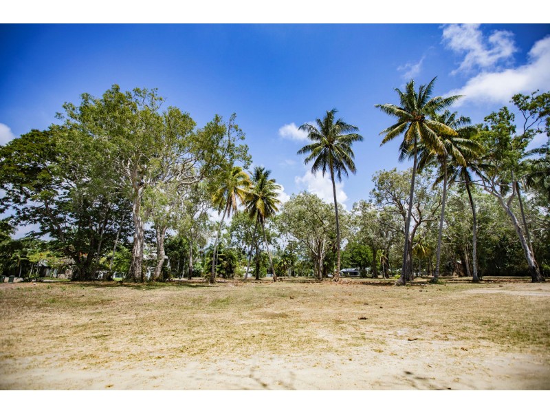 3 Andrews Close, Port Douglas QLD 4877