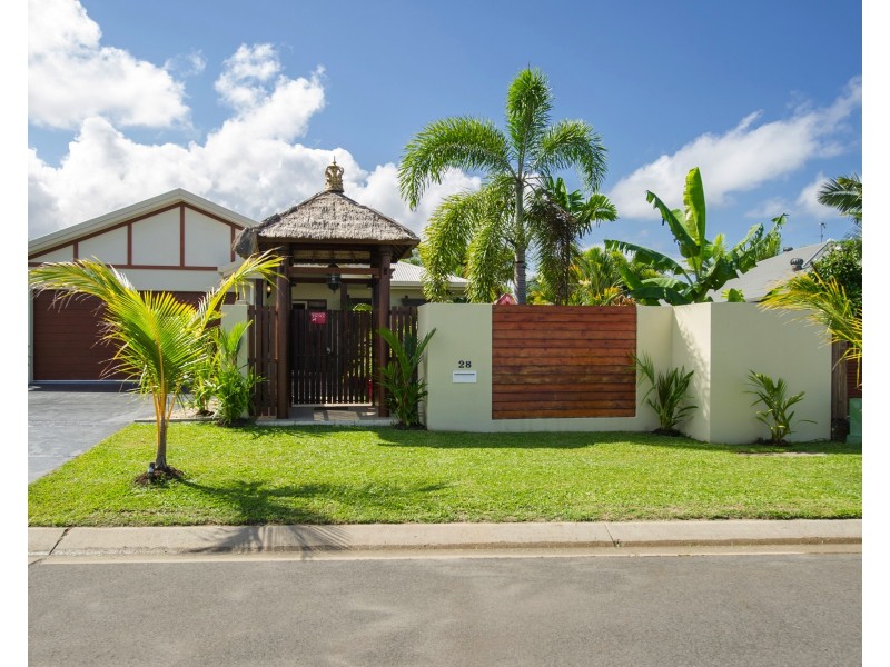 28 Shearwater St, Port Douglas QLD 4877