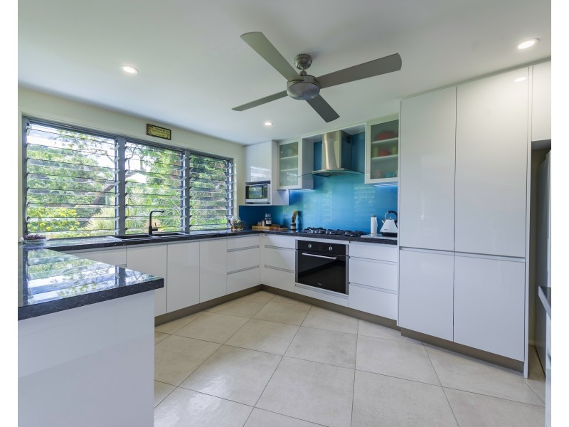 85 Reynolds Rd, Oak Beach QLD 4877